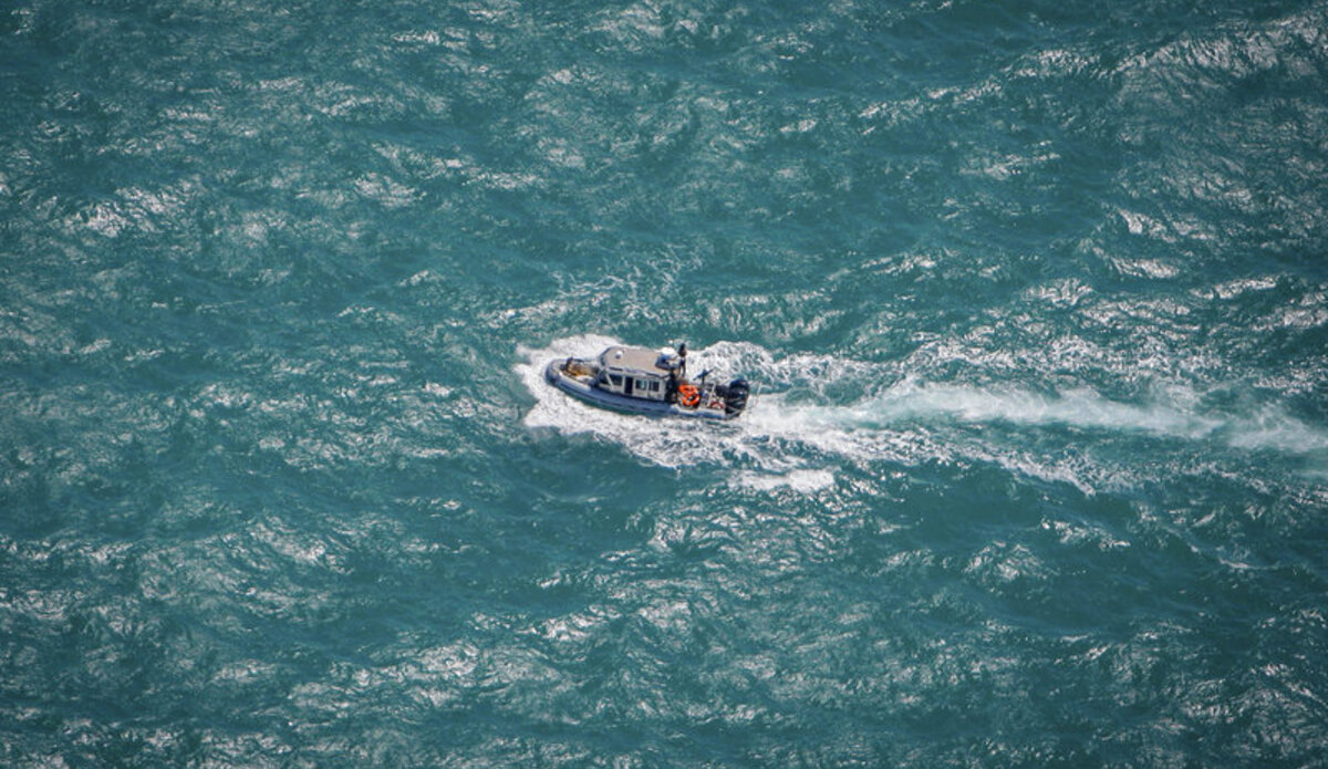 Kenyan Navy just off the coast of the Somali port city of Kismayo. UN Photo/Stuart Price